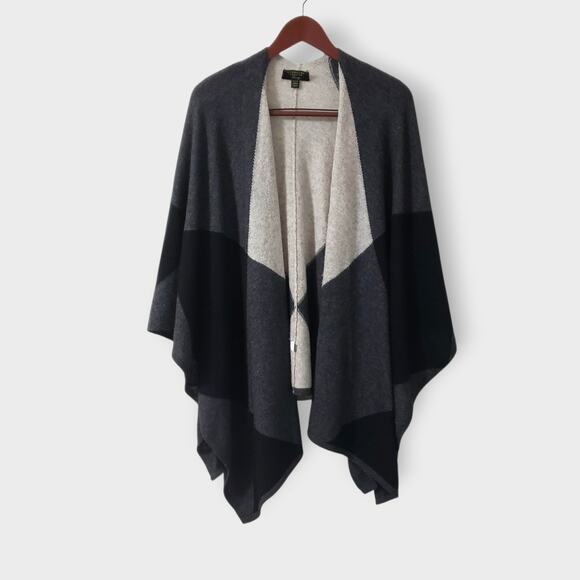 Charter Club Luxury Cashmere Colorblock Poncho Wrap Black Grey One Size Neutral - Picture 1 of 11
